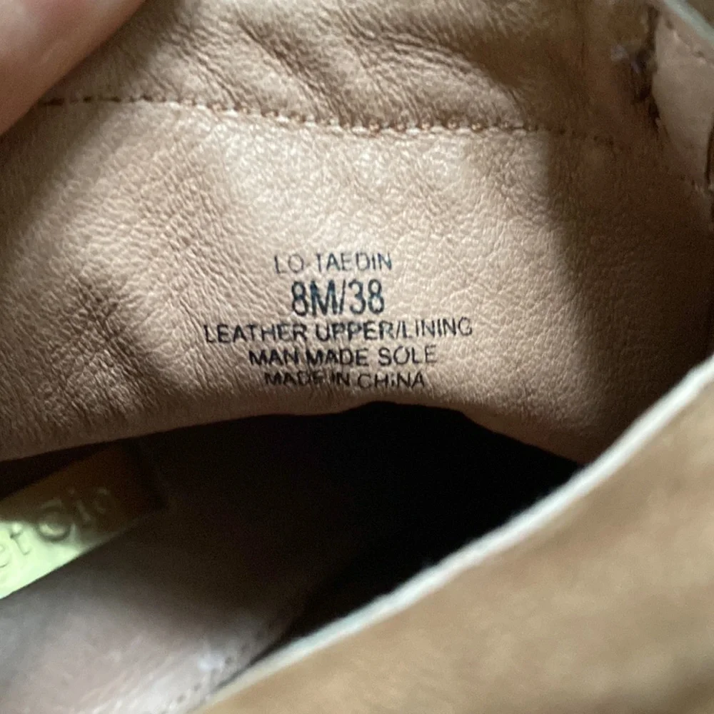 Louise et Cie LO-Taedin Tan Suede Ankle Booties